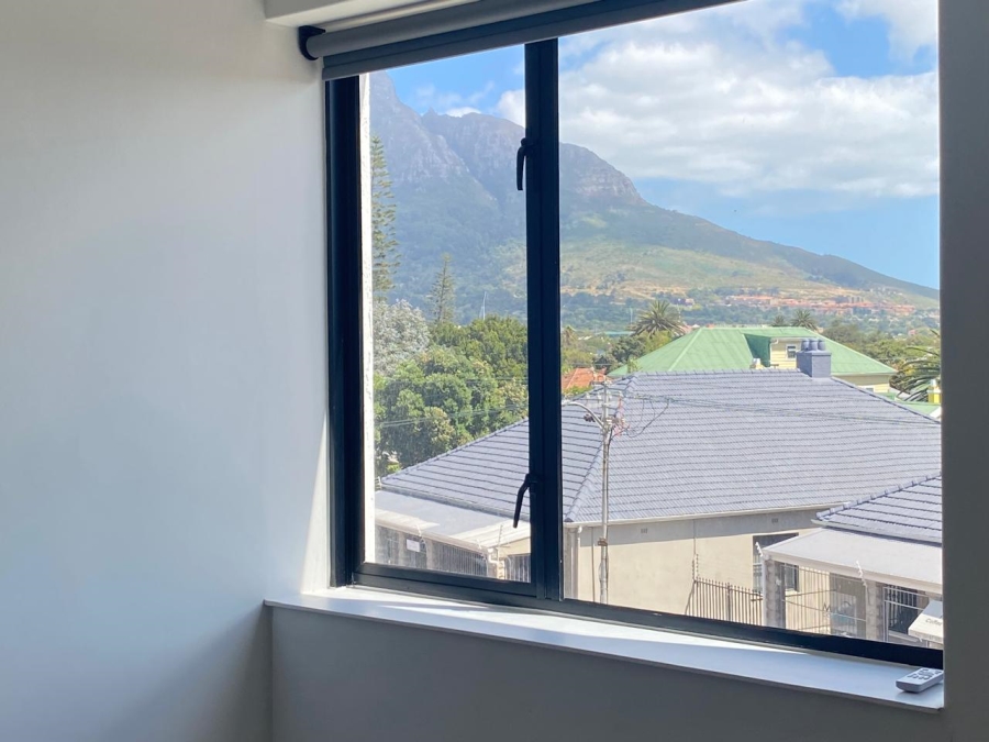 2 Bedroom Property for Sale in Claremont Western Cape